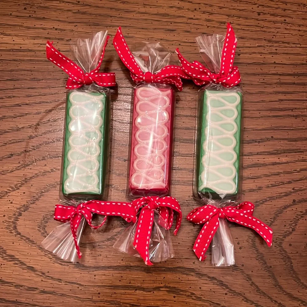 Set of 3 brownie scented Pier‎ 1 holiday soaps, NWT